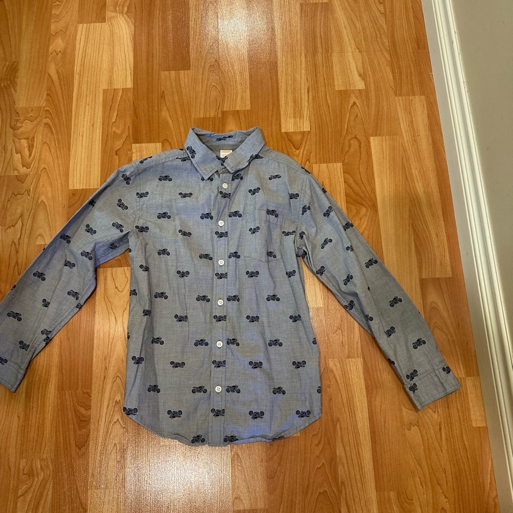 Gymboree Boys grey Button-Up Shirt with Motorcycle Print 10/12